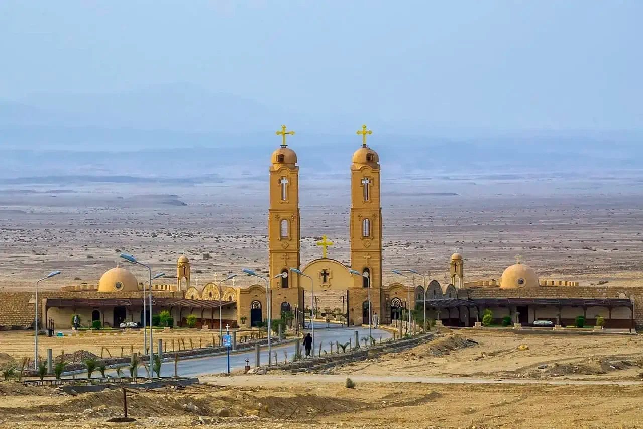 Egito: Seguindo os Padres do Deserto — Cairo · Wadi El Natrun · Alexandria · Sinai, Egito